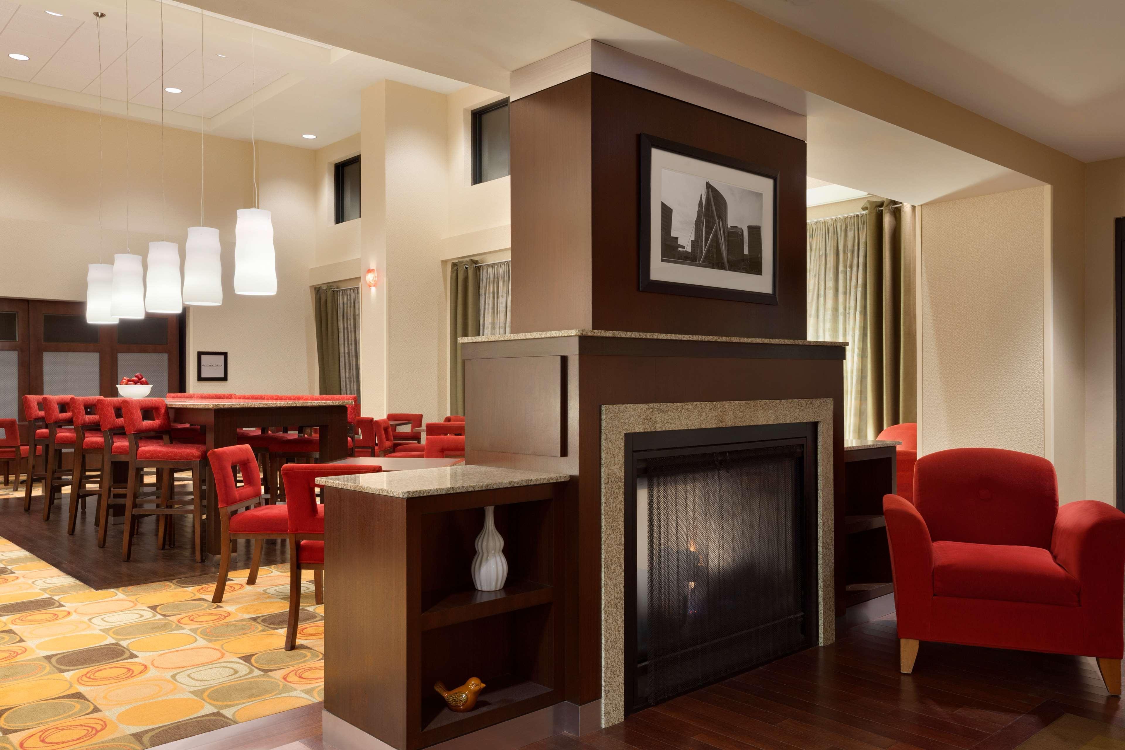 Hampton Inn & Suites East Hartford Exterior foto