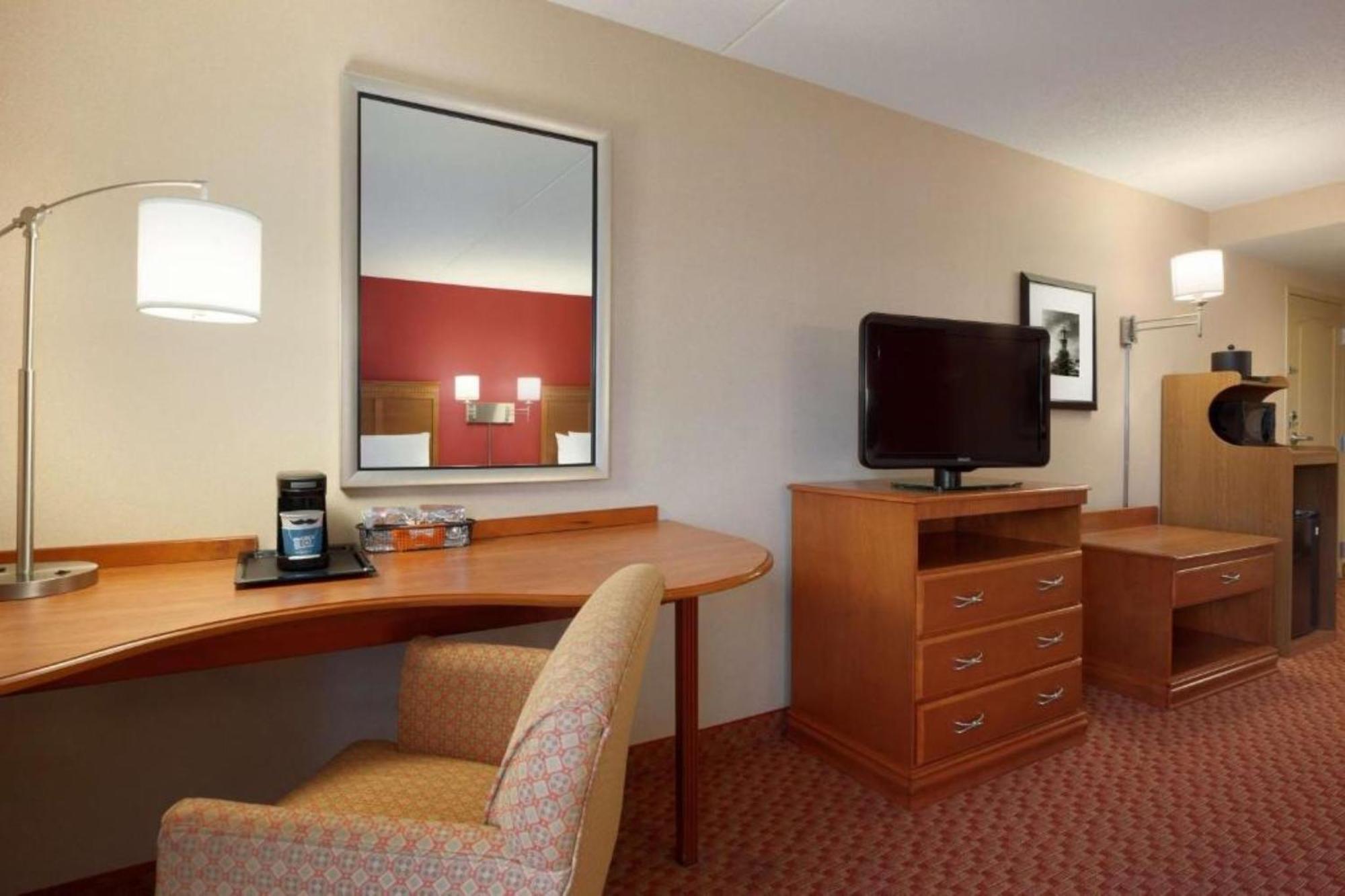 Hampton Inn & Suites East Hartford Exterior foto